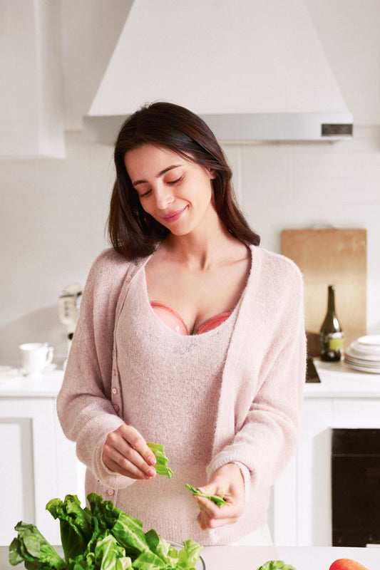 W1 Warm-Massage Wearable Breast Pump