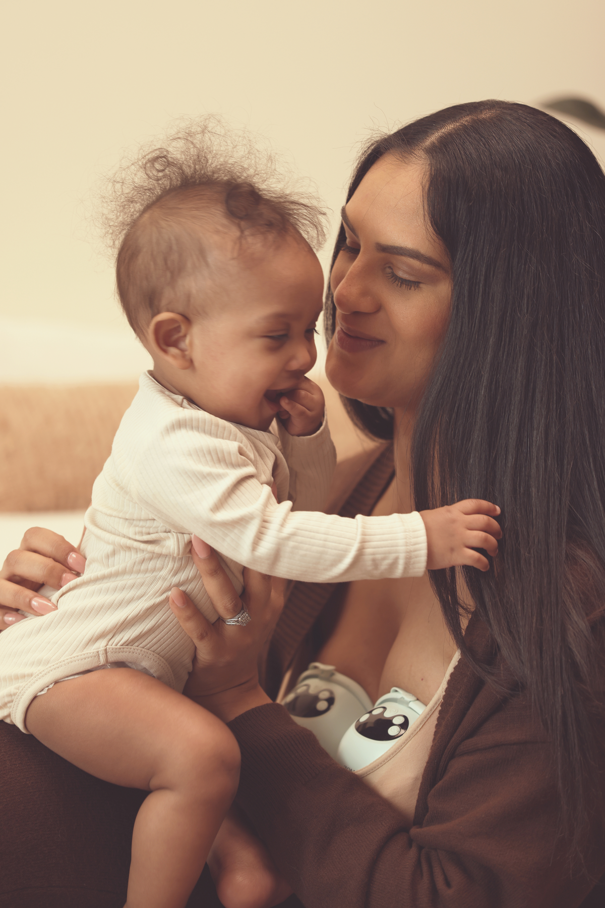 Fit Hands-Free Wearable Breast Pump